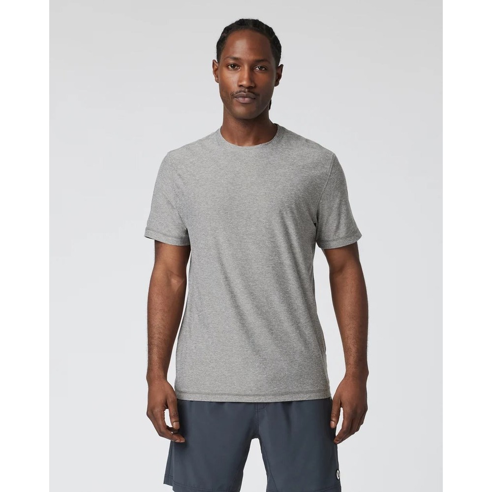 Vuori Strato Tech Tee Mens XL Heather Grey Performance Short Sleeve T-Shirt V126